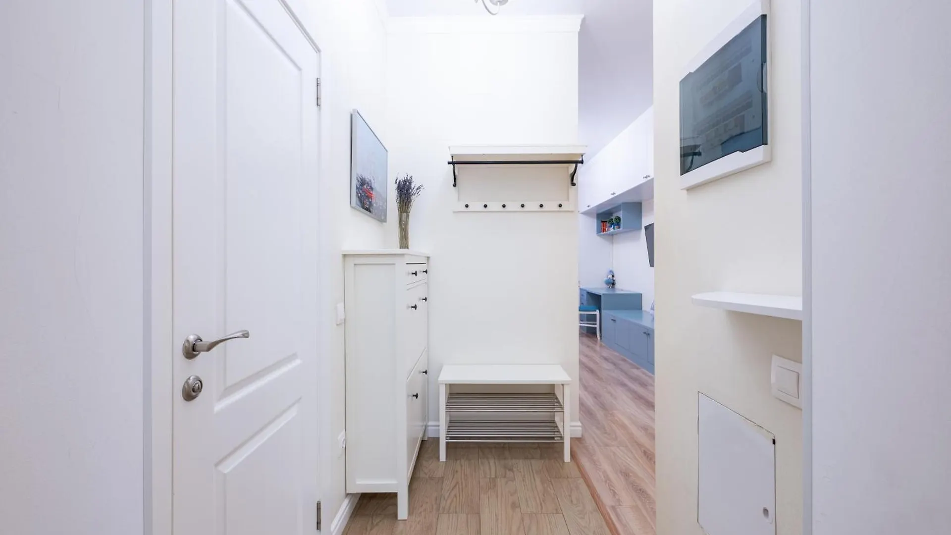 אסטנה Blue Apartment In Premiere