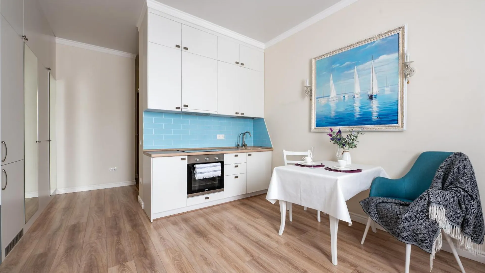 אסטנה Blue Apartment In Premiere